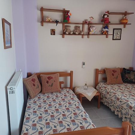 Gerakini 2Br Apt With Shared Pool Buitenkant foto