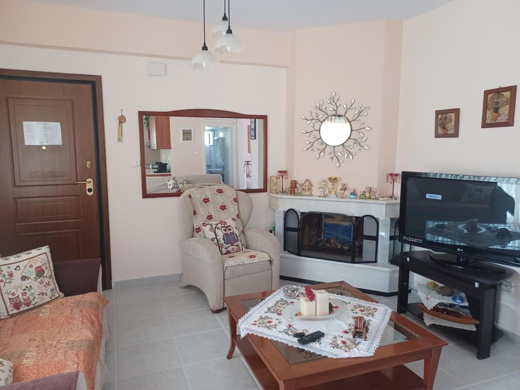 Gerakini 2Br Apt With Shared Pool Buitenkant foto