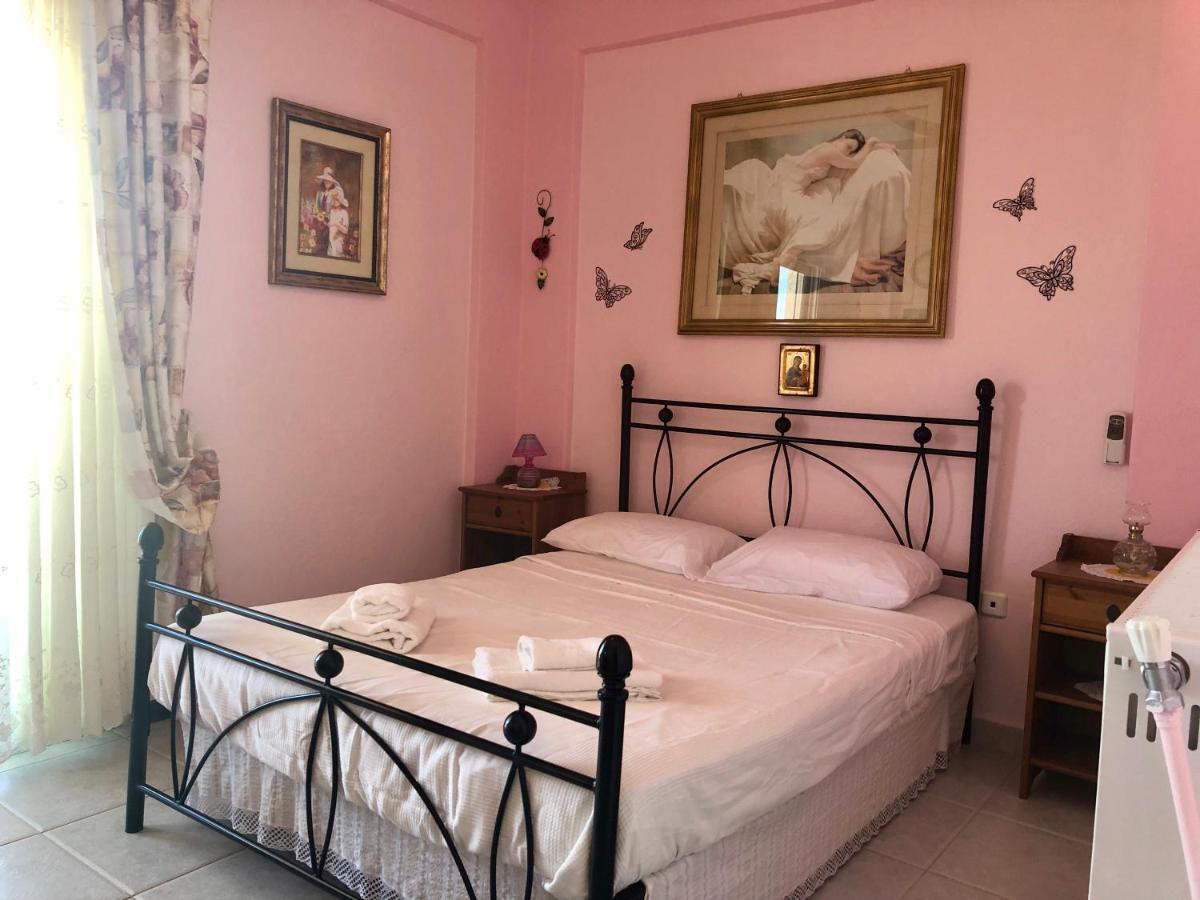 Gerakini 2Br Apt With Shared Pool Buitenkant foto