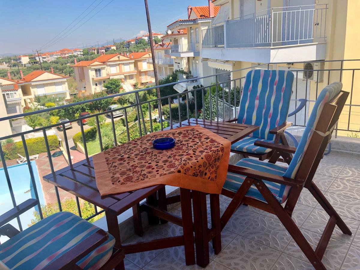 Gerakini 2Br Apt With Shared Pool Buitenkant foto